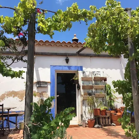 Casa Amerela / The Art House Apartment Aroeira (Algarve)